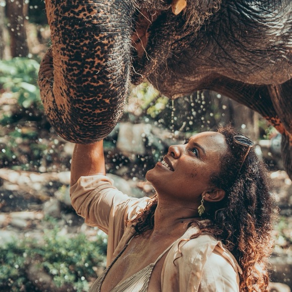 Meet the Posher Other - Meet your Posher, Meosha